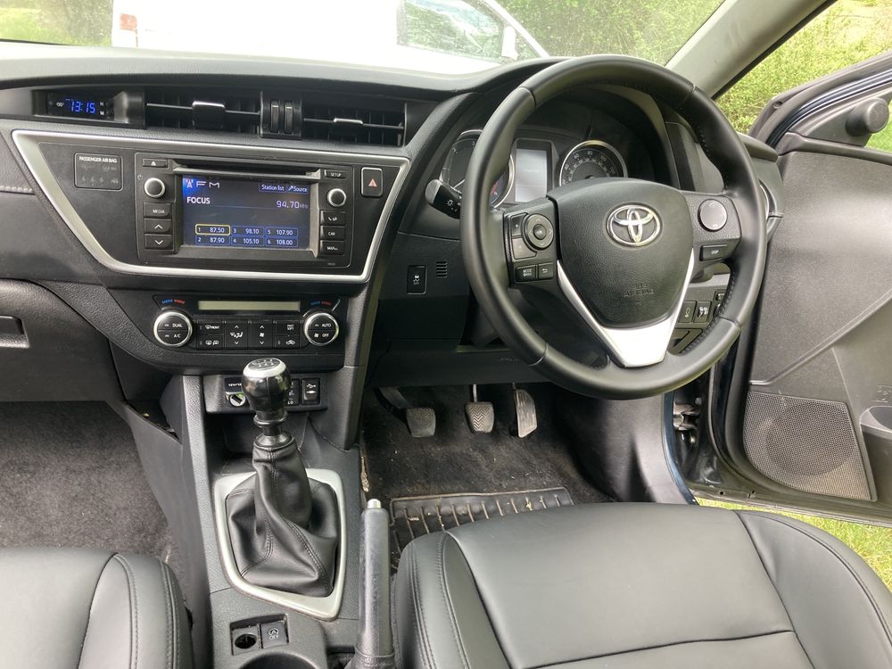 Тойота Аурис//Toyota Auris 1.4D4D 90кс/НА ЧАСТИ/