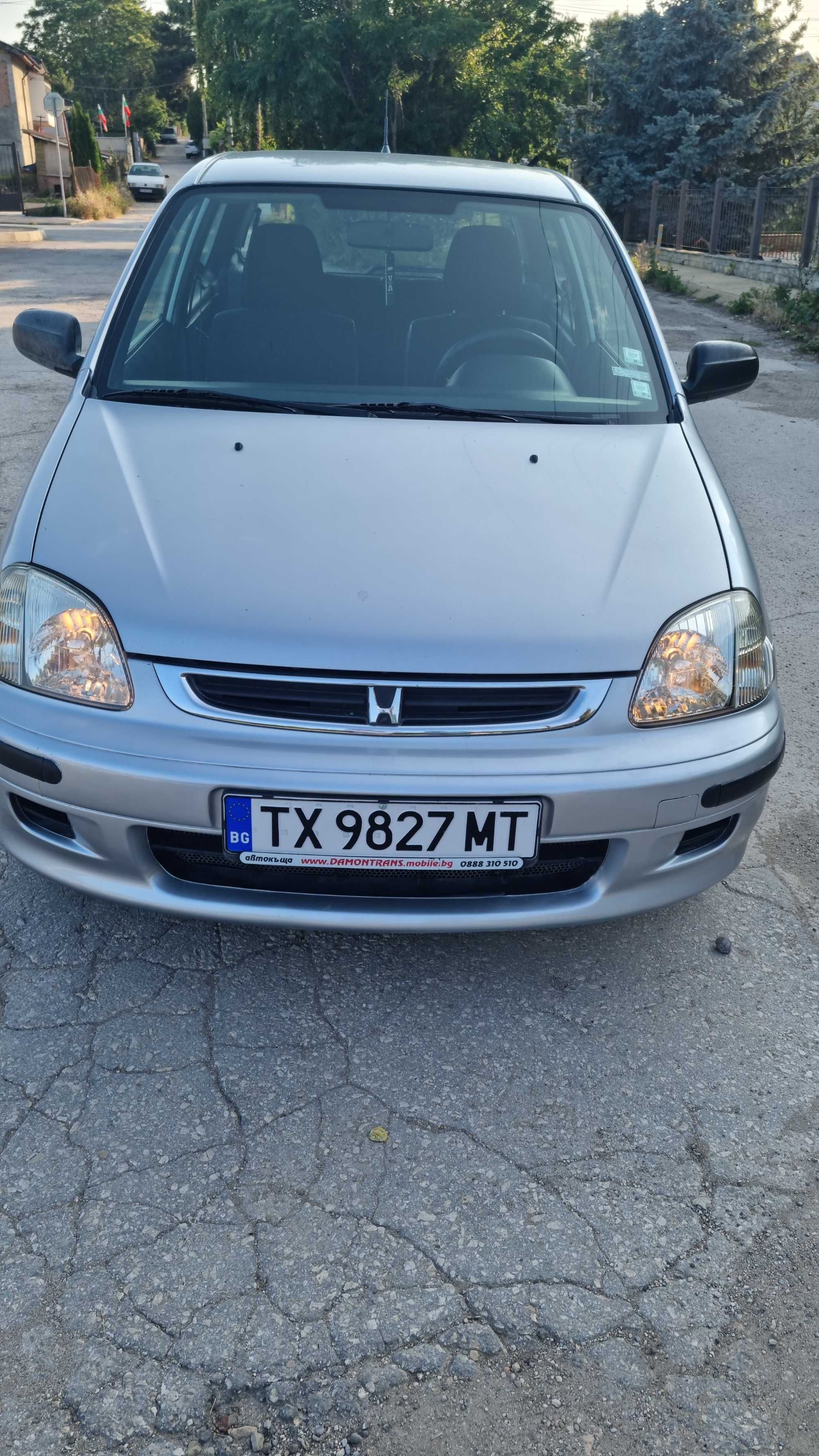 Продавам Honda logo 2001г.