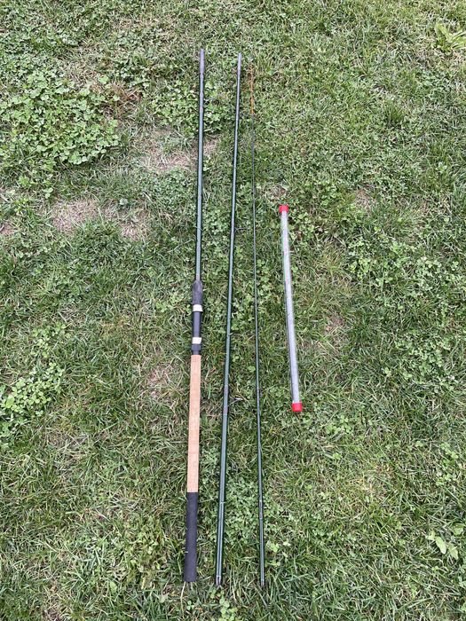 Nevis feeder vanity