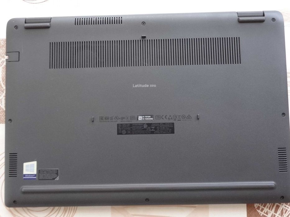 Лаптоп Dell Latitude 3510 15.6" i5-10210U до 4.2GHz/RAM 16GB/SSD 256GB