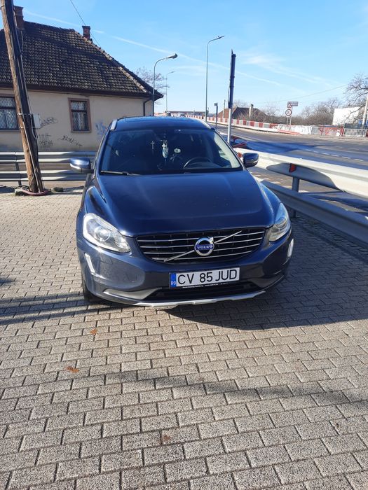 Vând Volvo xc60 2015