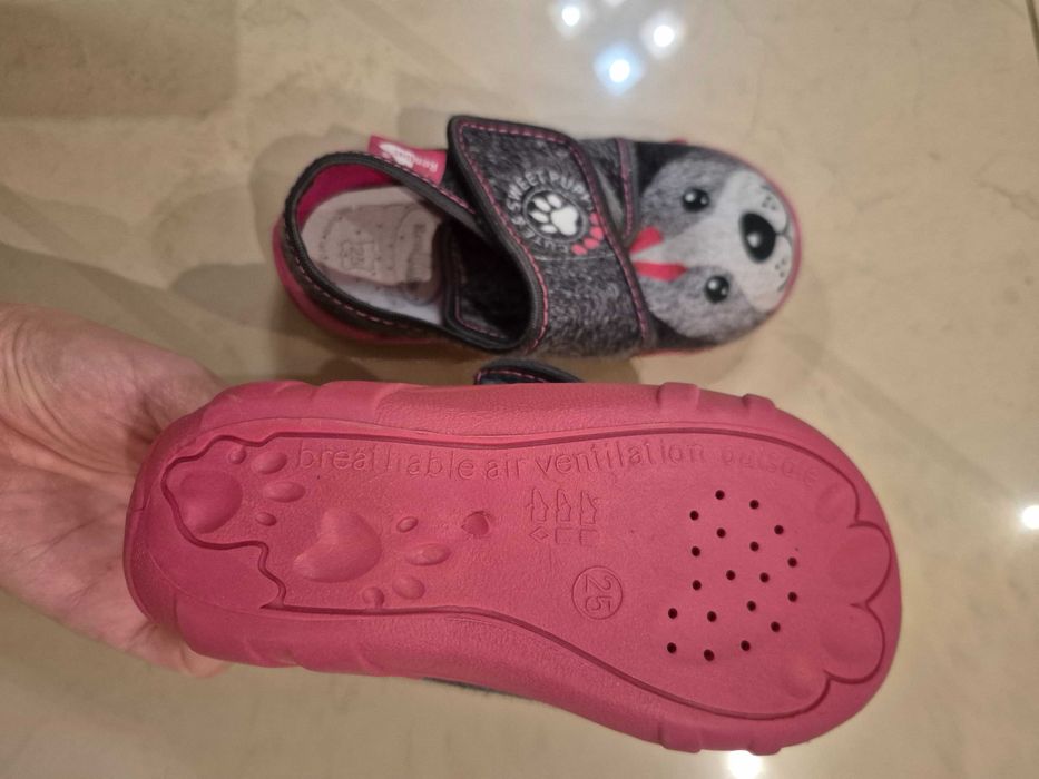 Пантофи 3 броя/обувки