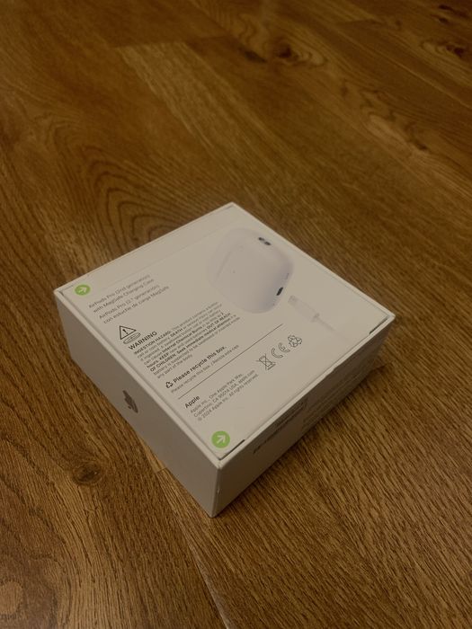Apple AirPods Pro 2nd generation with Wireless MagSafe charging case