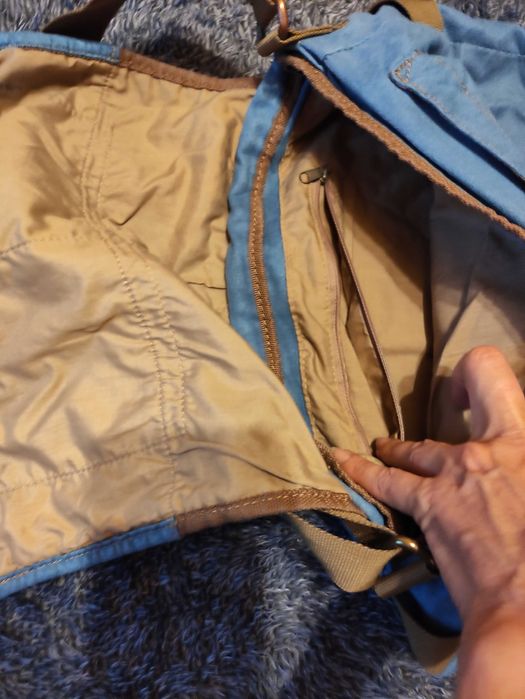 велурена ученическа чанта през рамо