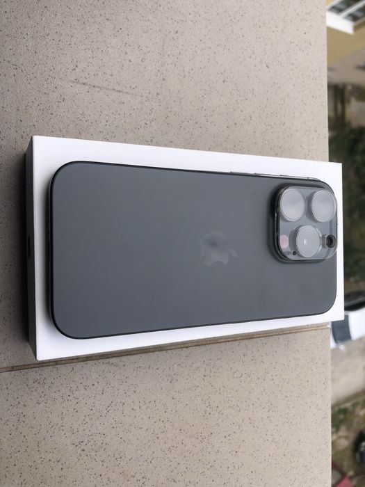 Iphone 15 pro 256 GB НЕРАЗЛИЧИМ ОТ НОВ!