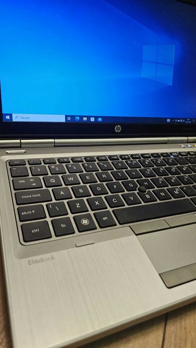 Laptop HP Elitebook . I5 8GB Ram. 500Gb. Bateria 3 ore.