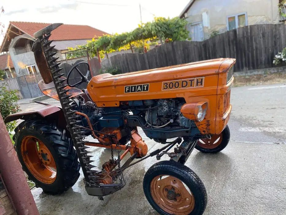 Tractor Fiat 300