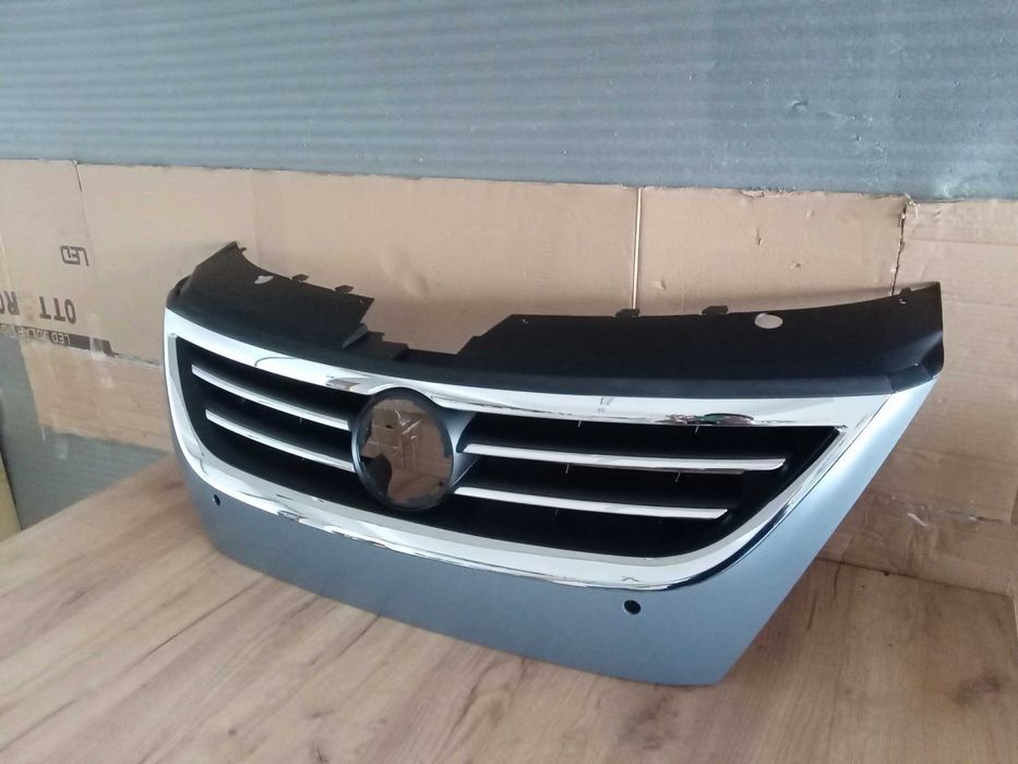 Grila radiator cu senzori parcare VW Passat CC2008|2009|2010|2011|2012