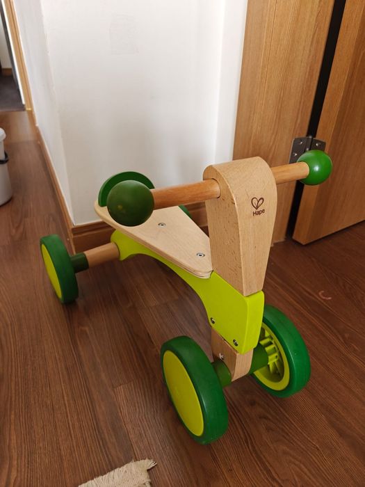 Толокар-беговел Hape