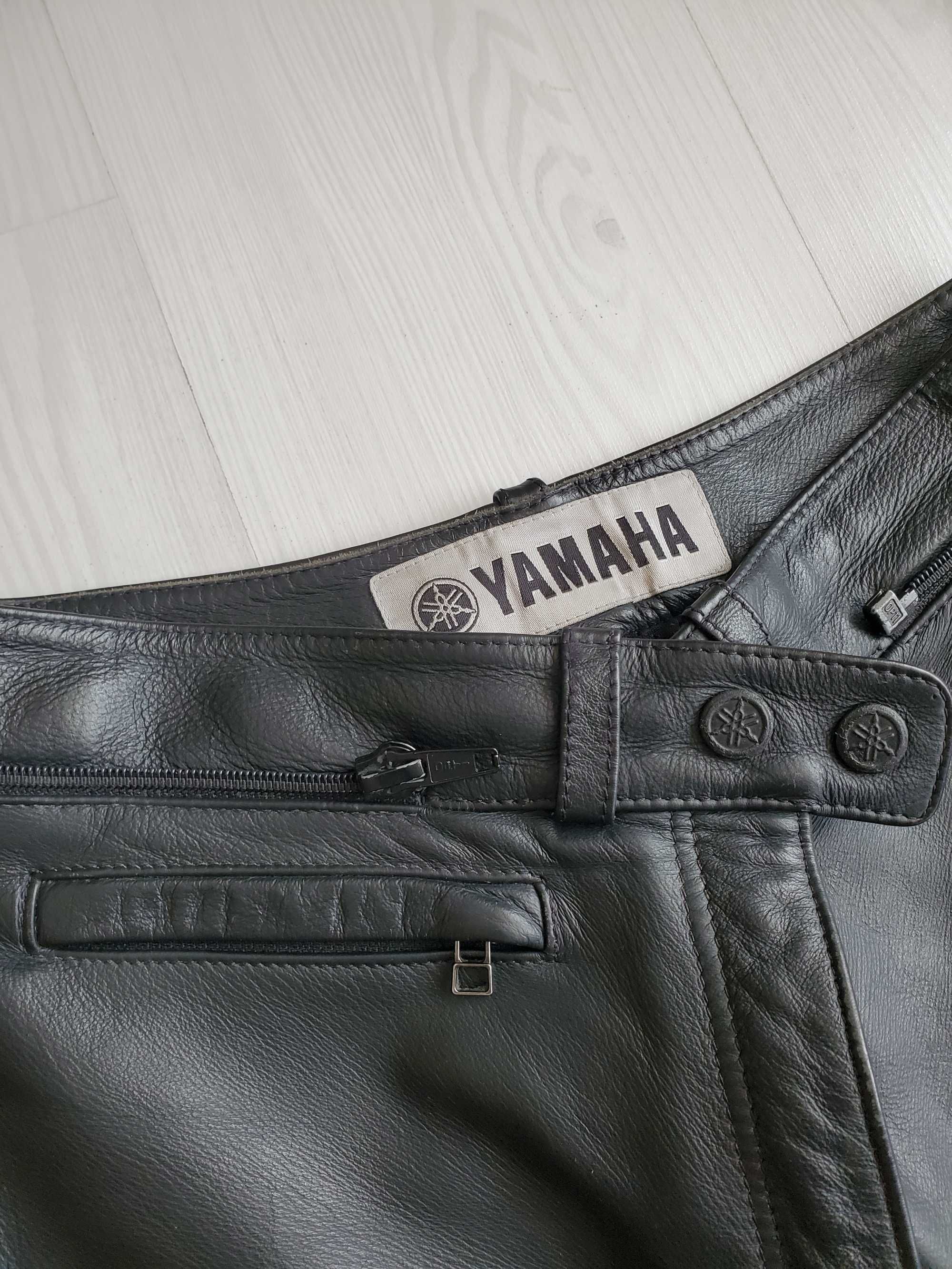Кожен панталон Yamaha