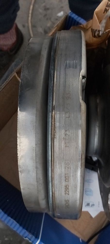 Маховик Sachs за Ауди 2.0 3.0 3.5 4.0 TDI TFSI  почти нов!!!