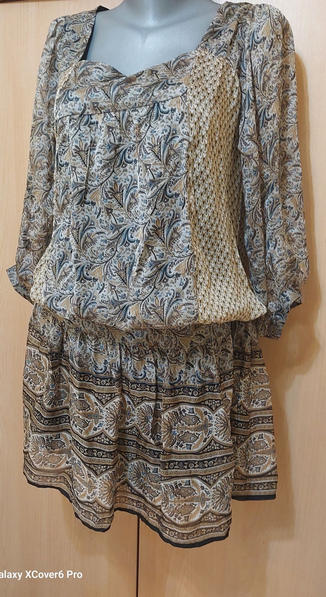 Рокля ZARA.100% коприна. размер L.