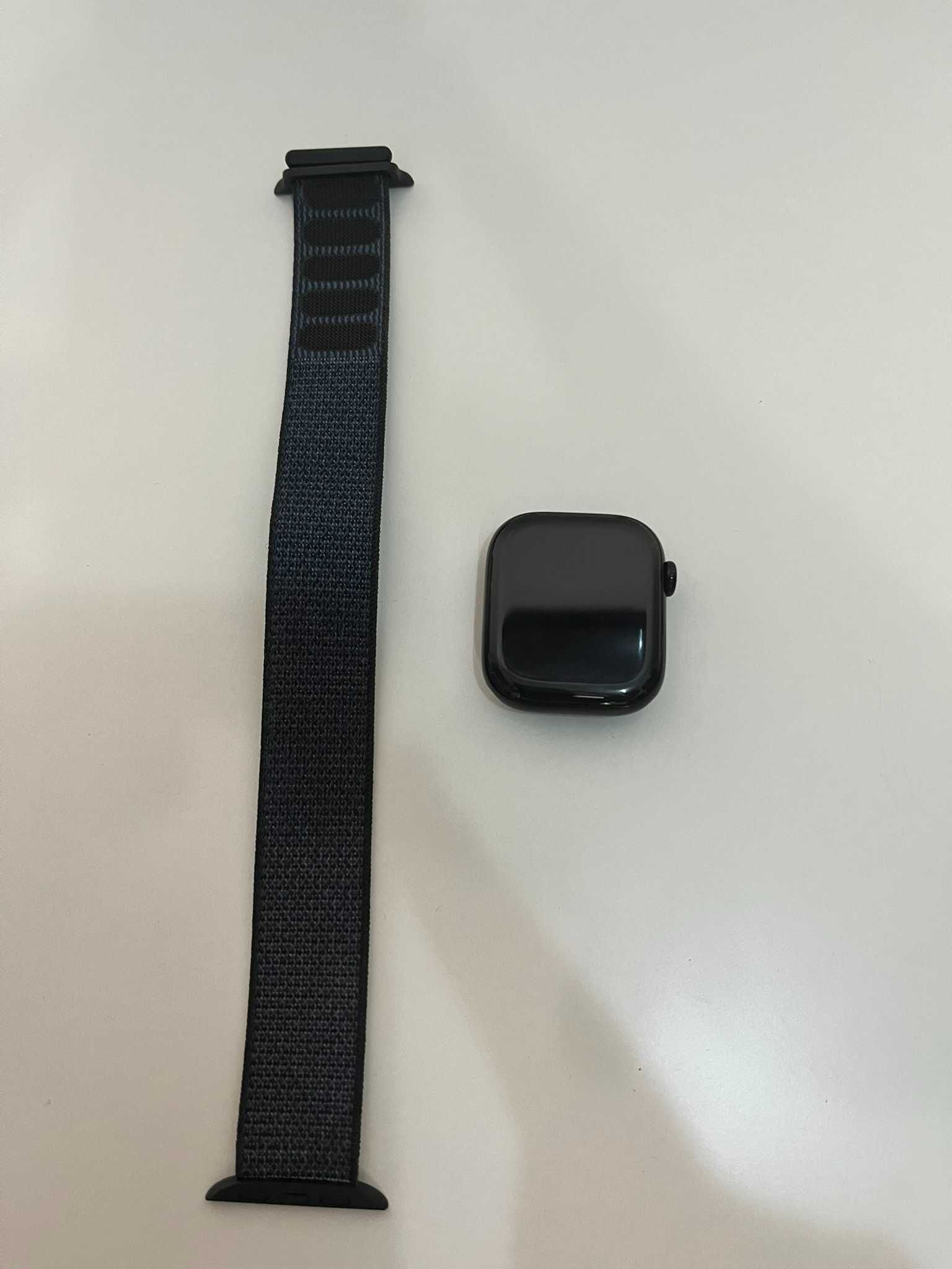 Apple Watch Series 10 - 42mm - Black - с ГАРАНЦИЯ и зарядно