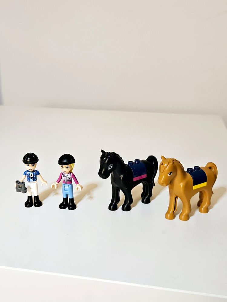 Lego Friends 41367 - Stephanie’s Horse Jumping (2019)