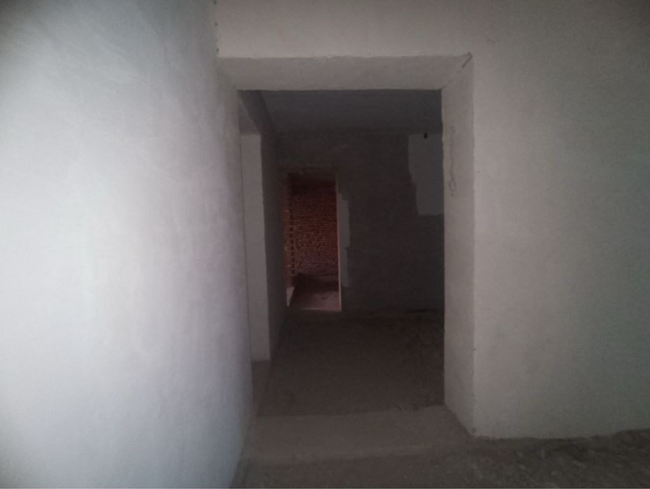 Ховли уй сотилади.