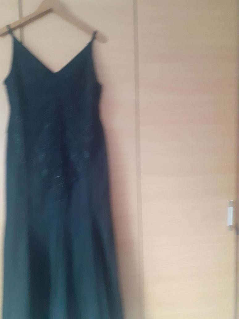 Rochie neagra ocazie