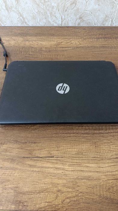 Noutbook HP 64 raz, windows 10