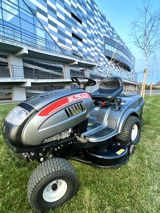 Tractoras de tuns iarba Blisar American Briggs&Stratton