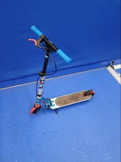 Trotinetă cu Suspensie şi - produs resigilat - (SecondHand) Decathlon