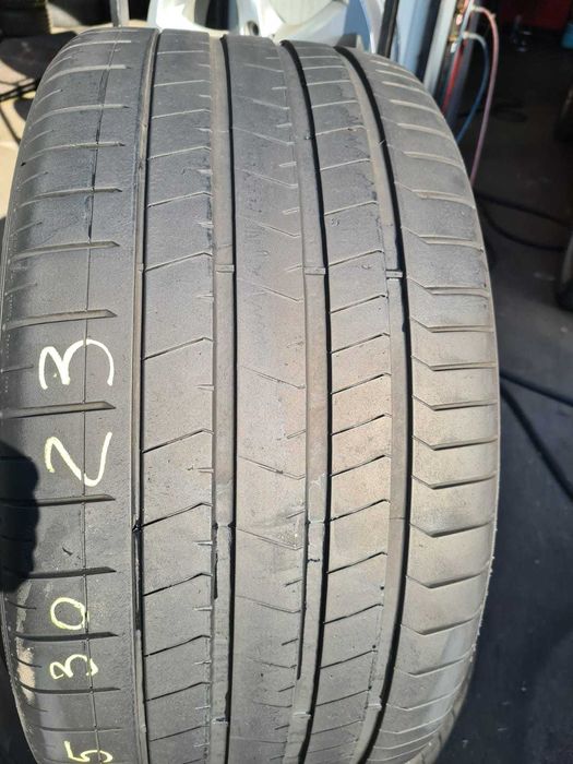 2 anvelope vara Pirelli 325/30/23