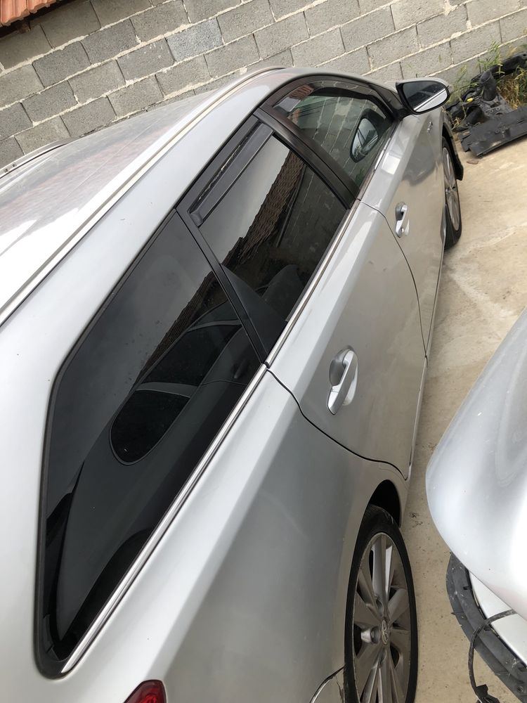 Toyota Auris 1.8 hybrid 2014 на части keyless