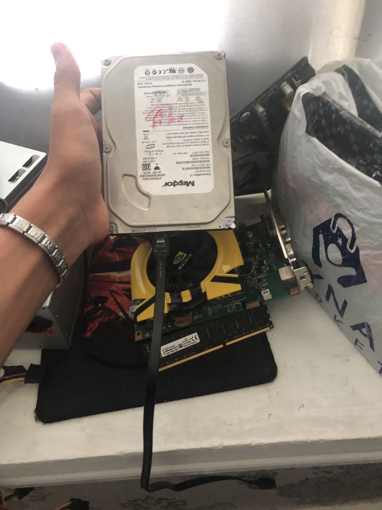 videokarta,Harddisk,ddr3,blokbitaniya,ozu 4gb,mishka,sichqoncha