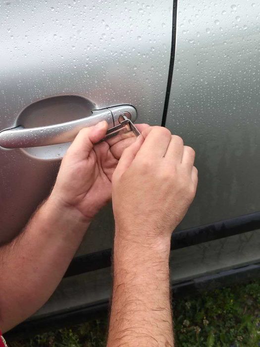 Вскрытие автомобиля срочно, открыть машину, замок авто любой марки