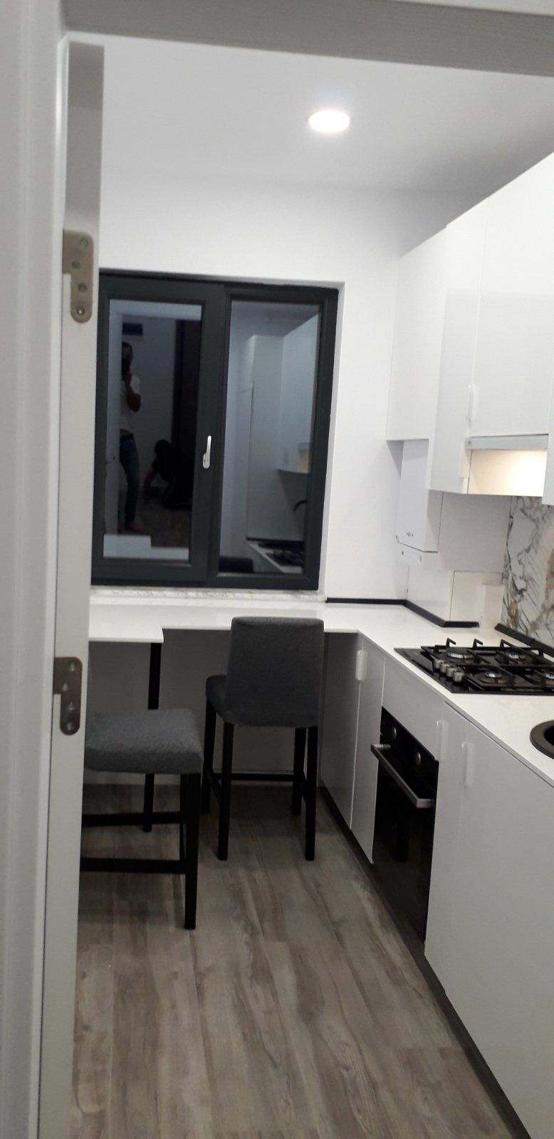 Închiriez apartament o camera