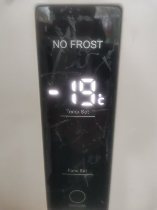 Вертикален фризер COENIC 226 l NoFrost инверторен компресор l