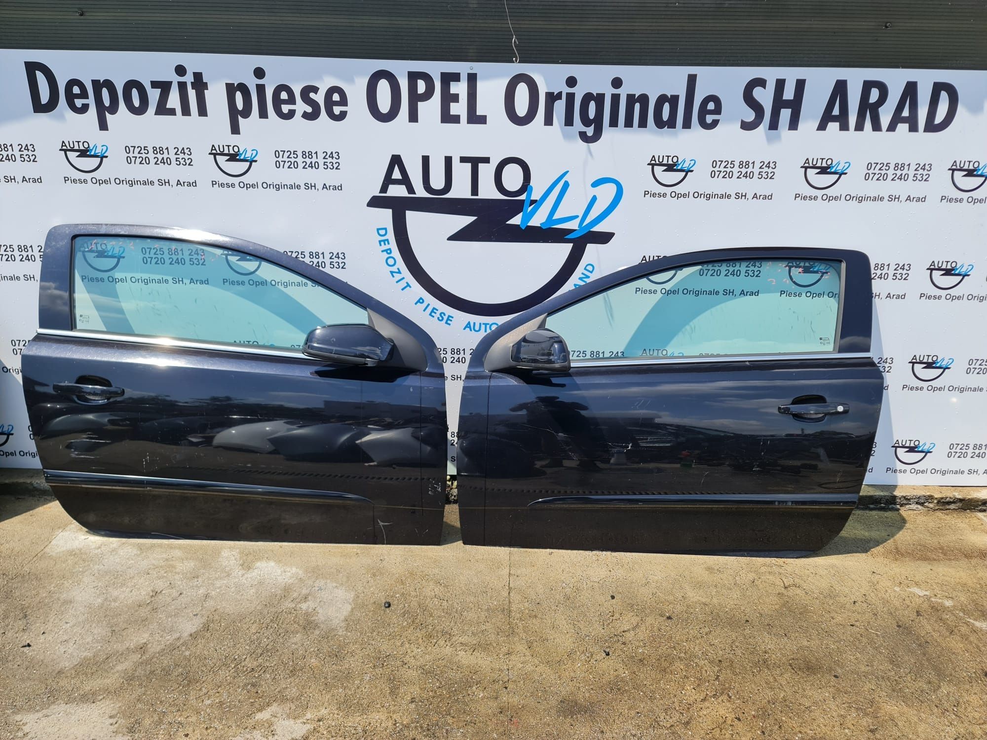 Usa portiera stanga dreapta Opel Astra H Gtc Z20R negru