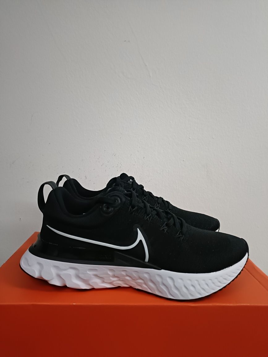 Nike React Infinity Run Flyknit 2 номер 37.5