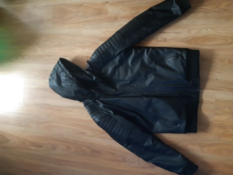 ЧИСТО НОВО ЯКЕ Reserved кожено