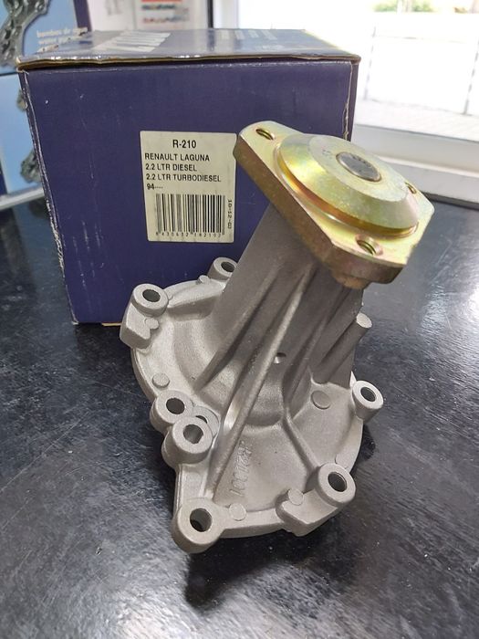 Воднa помпa за Рено