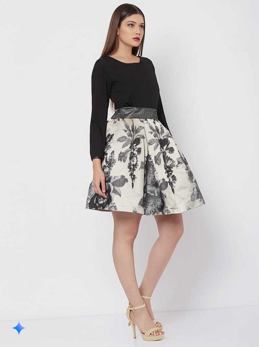 Коктейльное платье с нотками ретро-шика