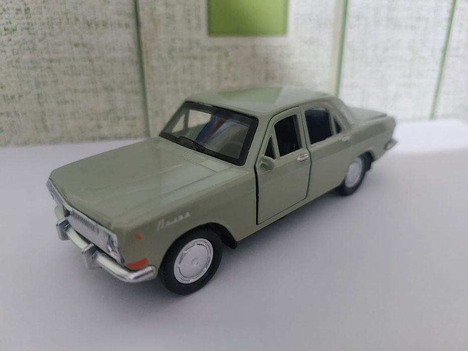 Моделька Волга Газ 24