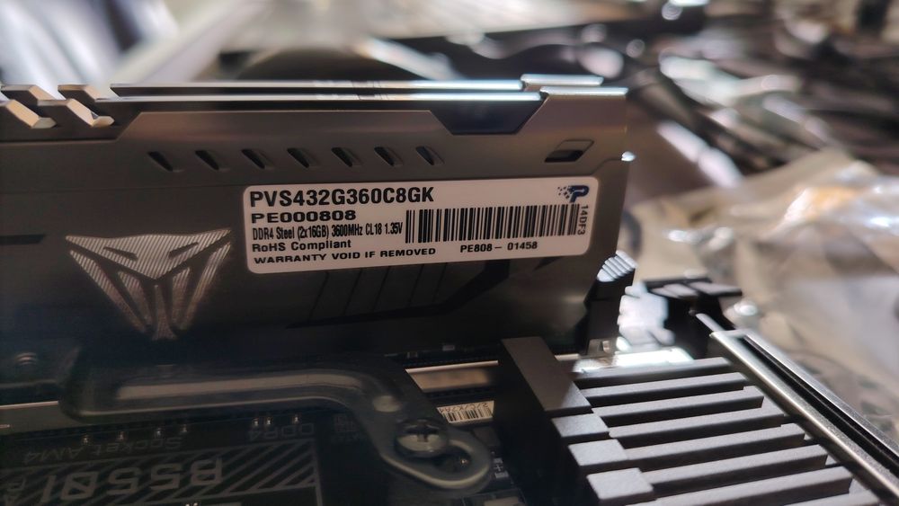 Запазени B550I Aorus AX/Ryzen 5700X3D/32Gb 3600Mhz