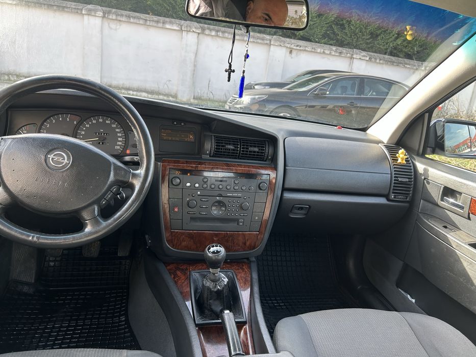 Opel Omega unic proprietar in Romania din 2005