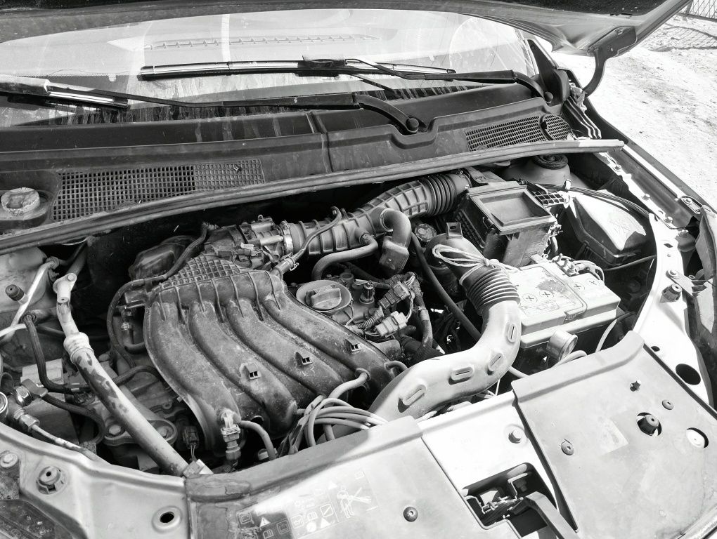 Lada x ray sotiladi srocni