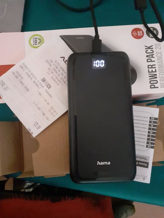 Baterie externă 20.000mAh  NOUĂ...