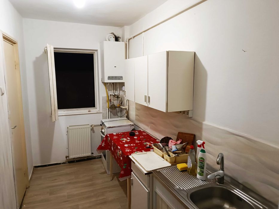 Vand apartament 3 camere, 2 bai, 70 mp