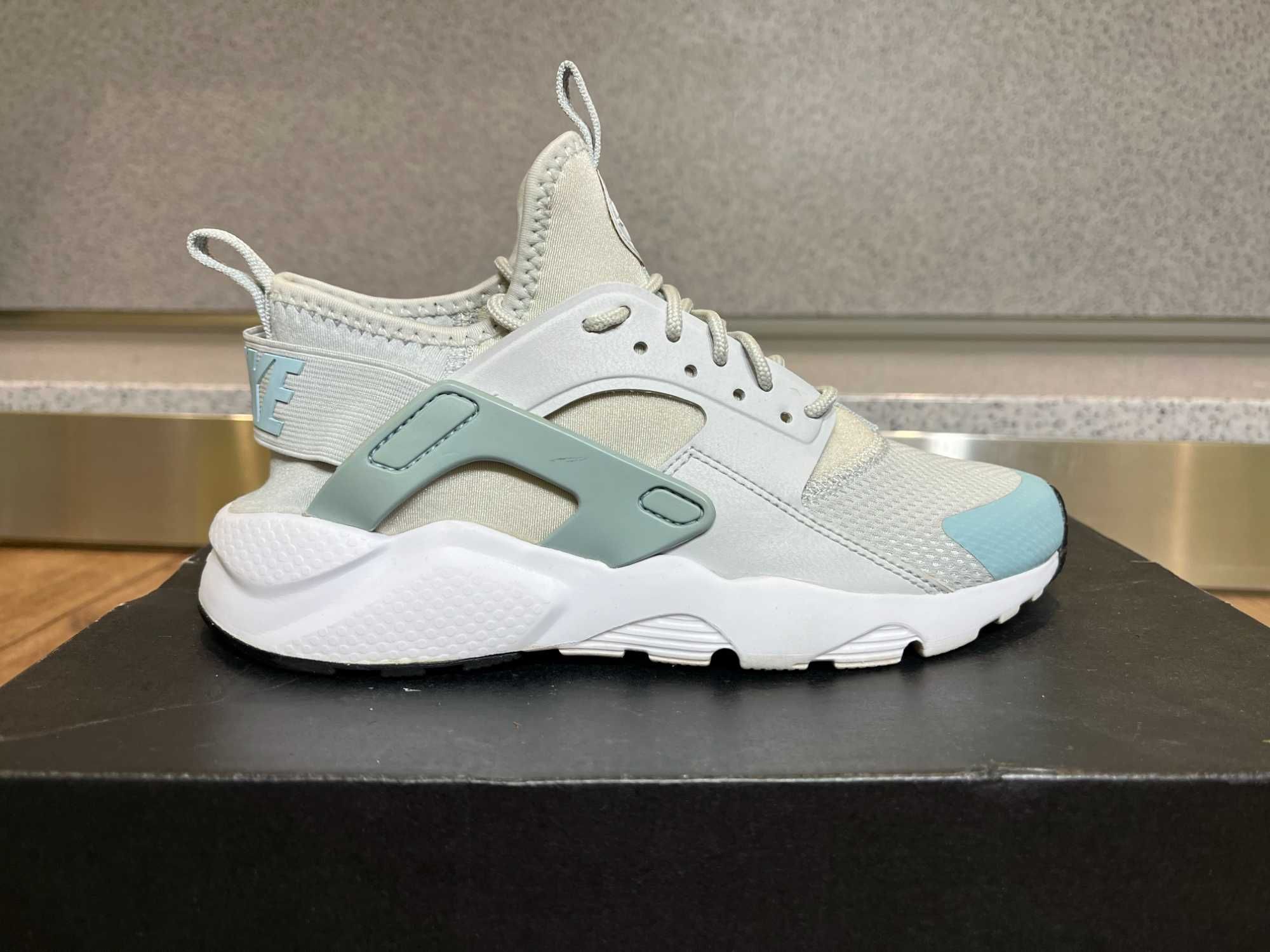 ОРИГИНАЛНИ *** Nike Air Huarache Run Ultra /Pure Platinum/Ocean Bliss