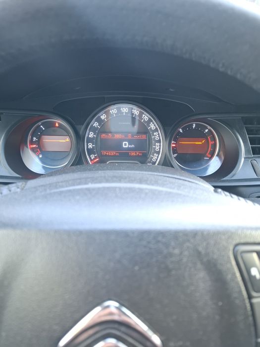 Citroen C5 2013 2.0 D 140 cp