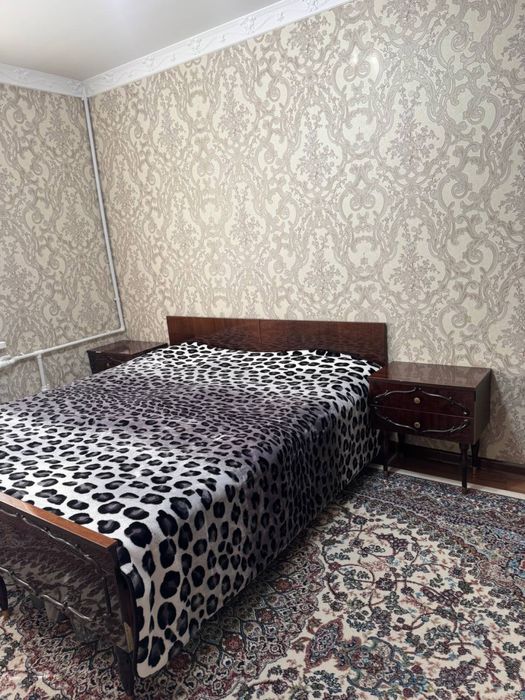 Мебел немецкий полированный сотилади