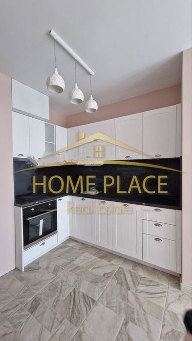 Дава се под наем Двустаен апартамент в Варна, Център - 70 кв.м за 765 € - Снимка #1