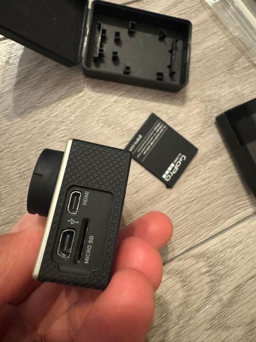 Camera go pro Hero 3  cu multe accesorii