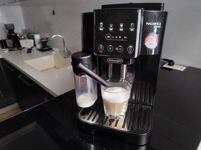 Кофемашина DeLonghi ECAM220.60.B Автокапучинатор | Нереальное Качество