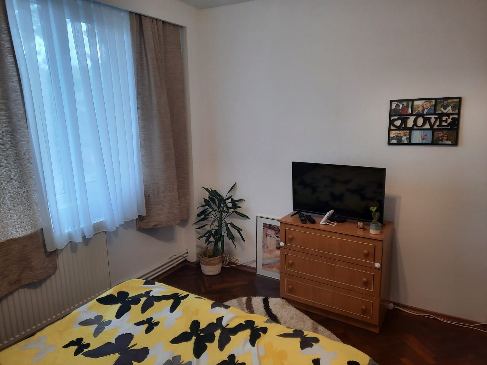 Vând apartament în Vulcan