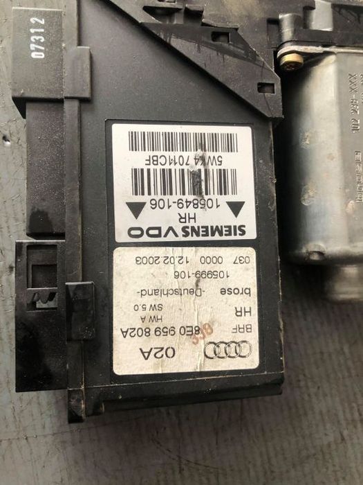 Motoras geam dreapta spate audi a4 b6