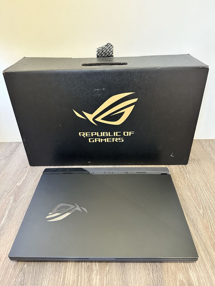 Игровой ноутбук Asus ROG Strix G15