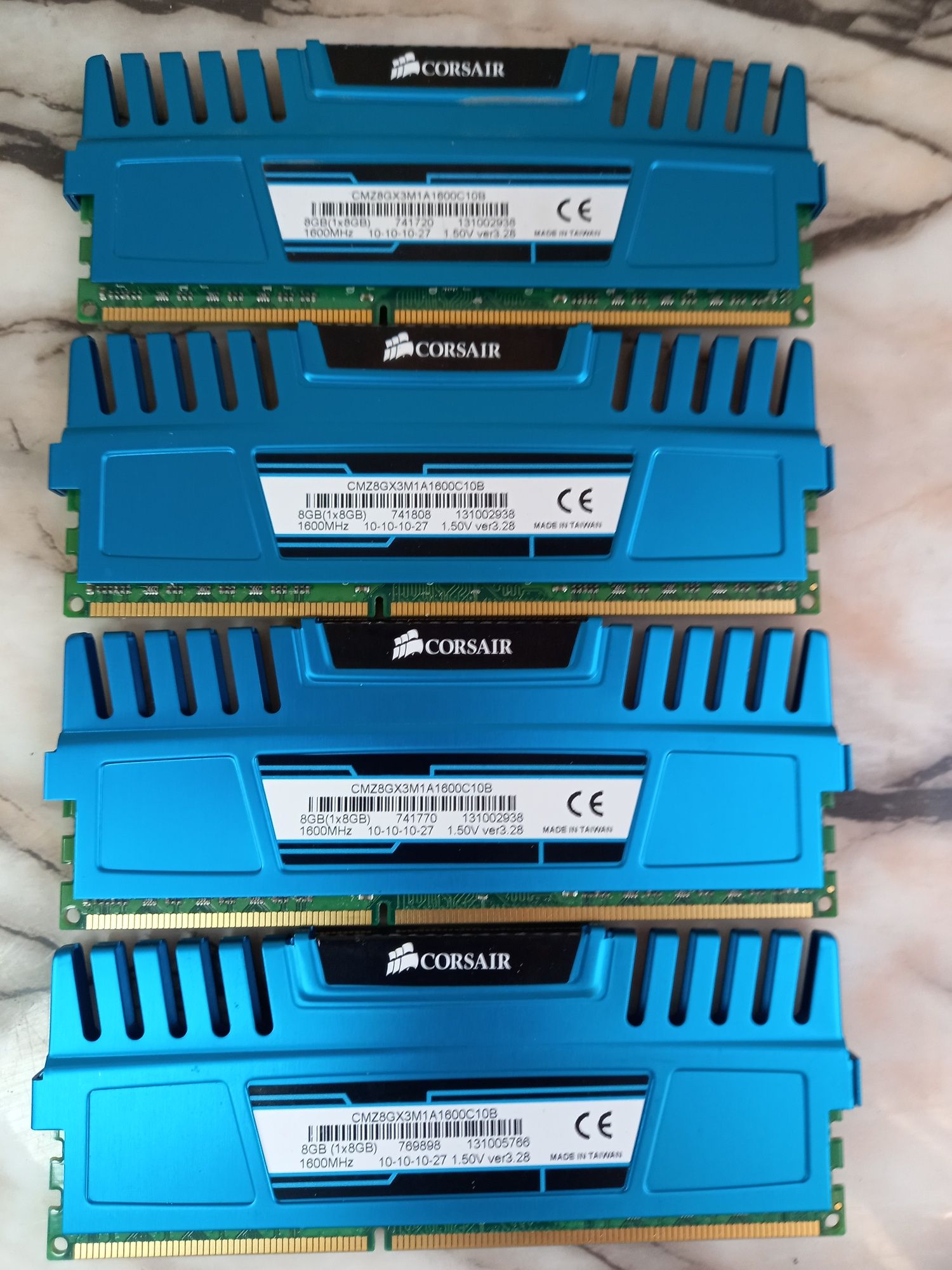 Памет 32GB (4x8GB) CORSAIR VENGEANCE   1600 MHz DDR3